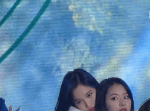 오늘자 뮤직뱅크 트와이스 | 인스티즈